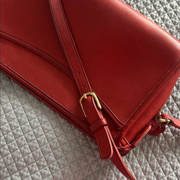 Coach Vintage Taylor Crossbody #9944 - Picture 12 of 14